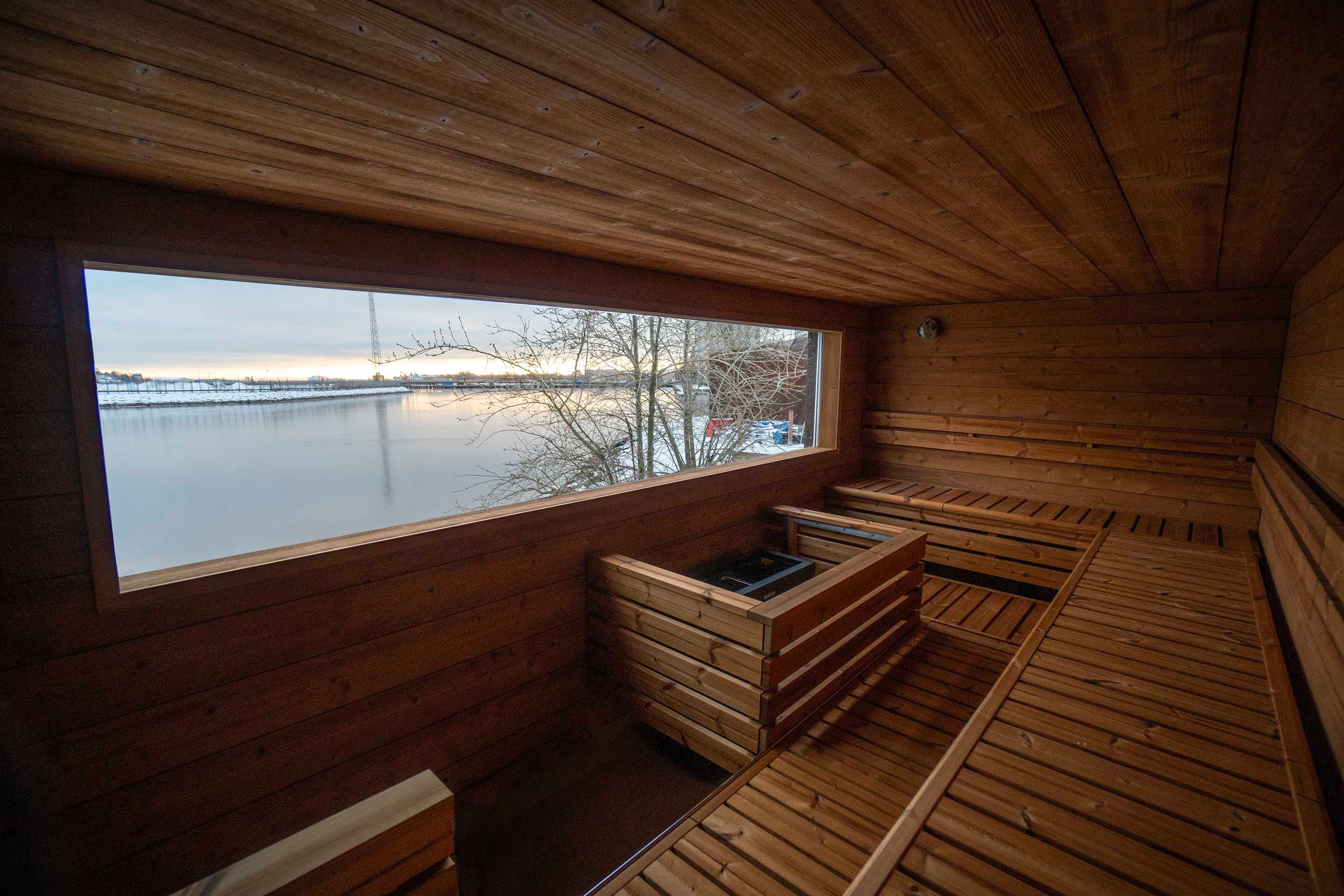 Sörnäinen sauna with sea view